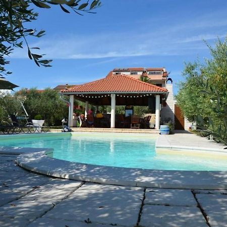 Family Friendly Apartments With A Swimming Pool Povljana, Pag - 244 Екстериор снимка