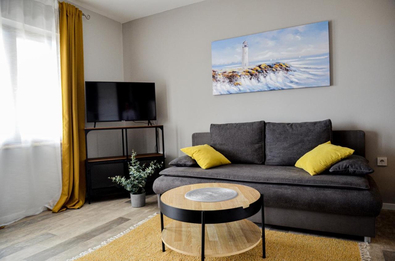 Family Friendly Apartments With A Swimming Pool Povljana, Pag - 244 Екстериор снимка
