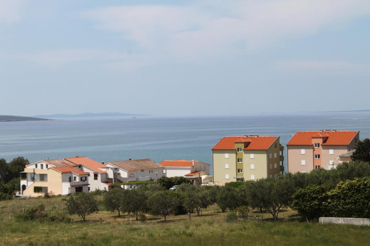 Family Friendly Apartments With A Swimming Pool Povljana, Pag - 244 Екстериор снимка