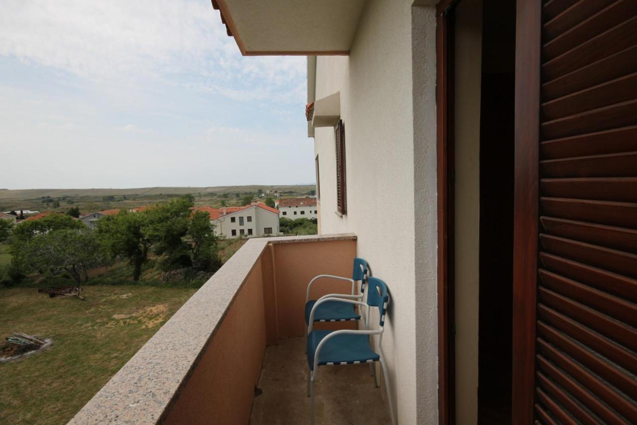 Family Friendly Apartments With A Swimming Pool Povljana, Pag - 244 Екстериор снимка